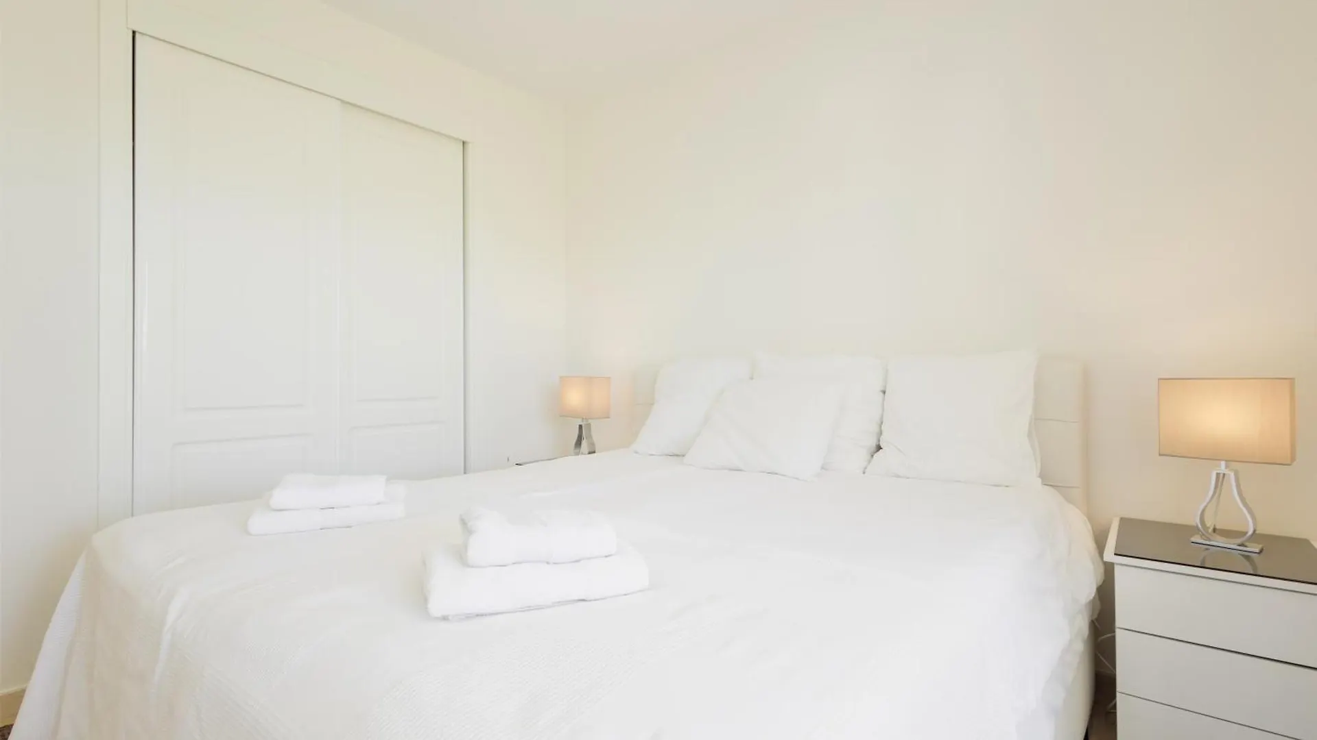Apartment Balcones Del Lago Istan