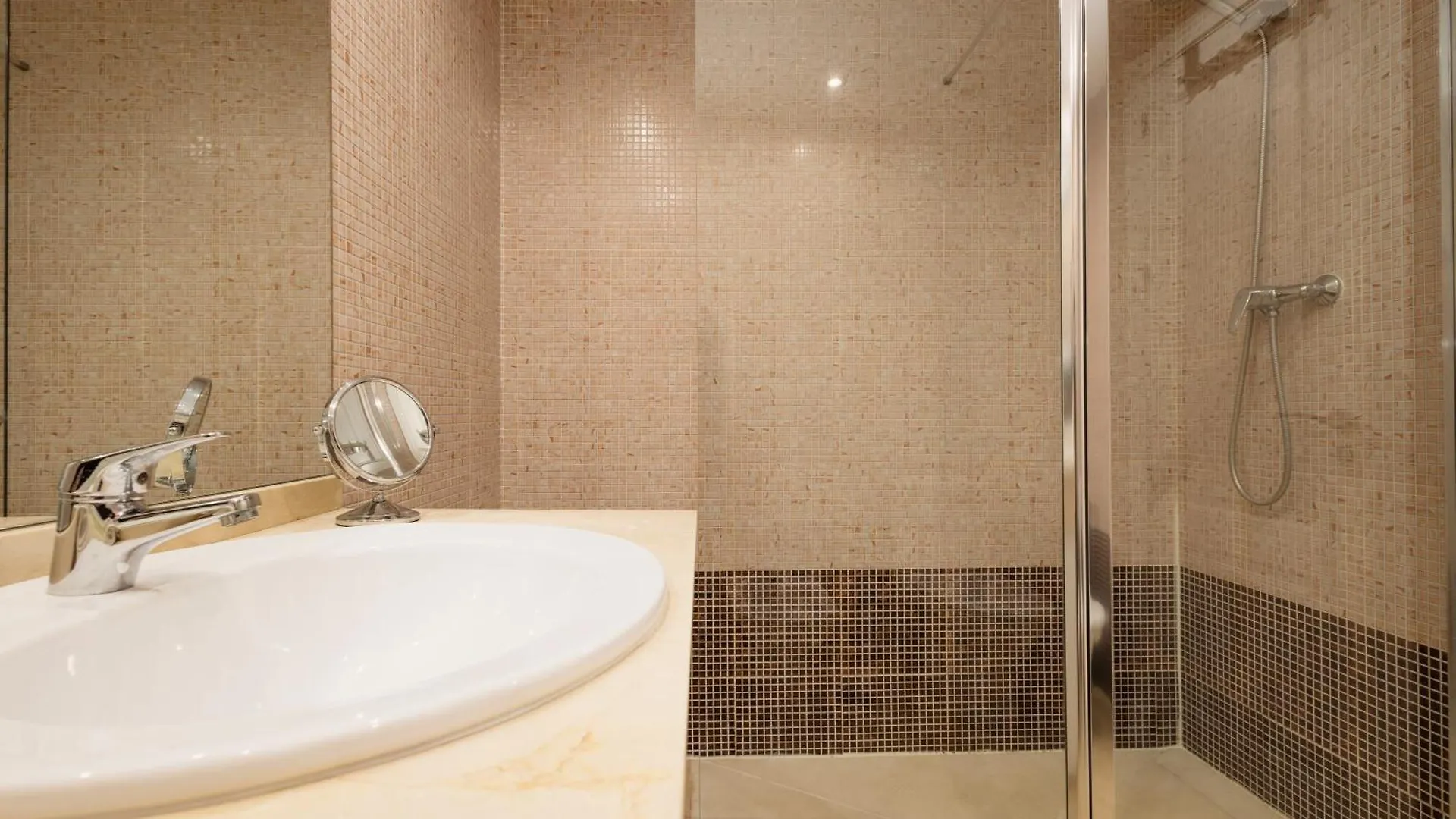 Apartment Balcones Del Lago Istan