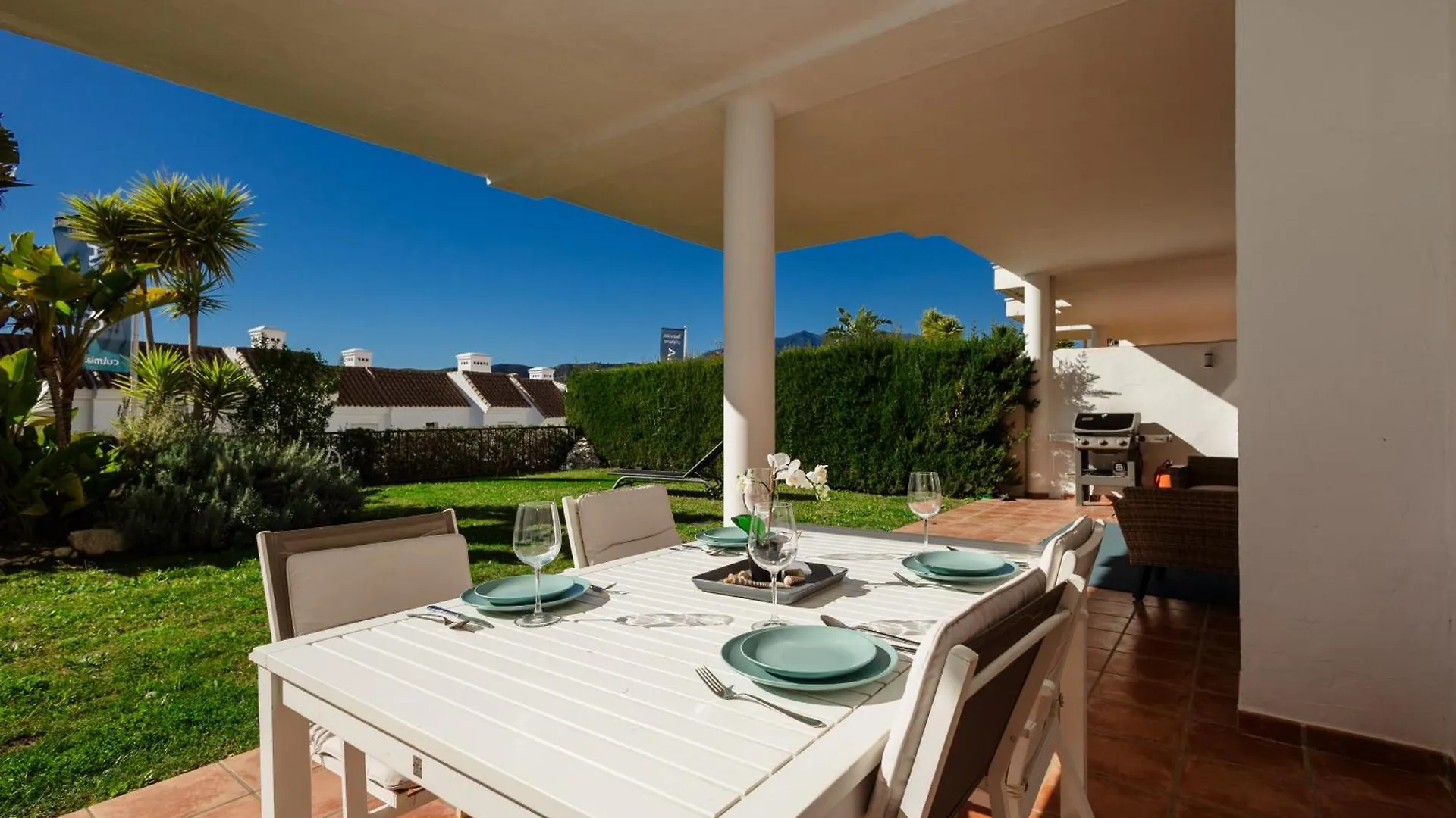 Apartment Balcones Del Lago Istan