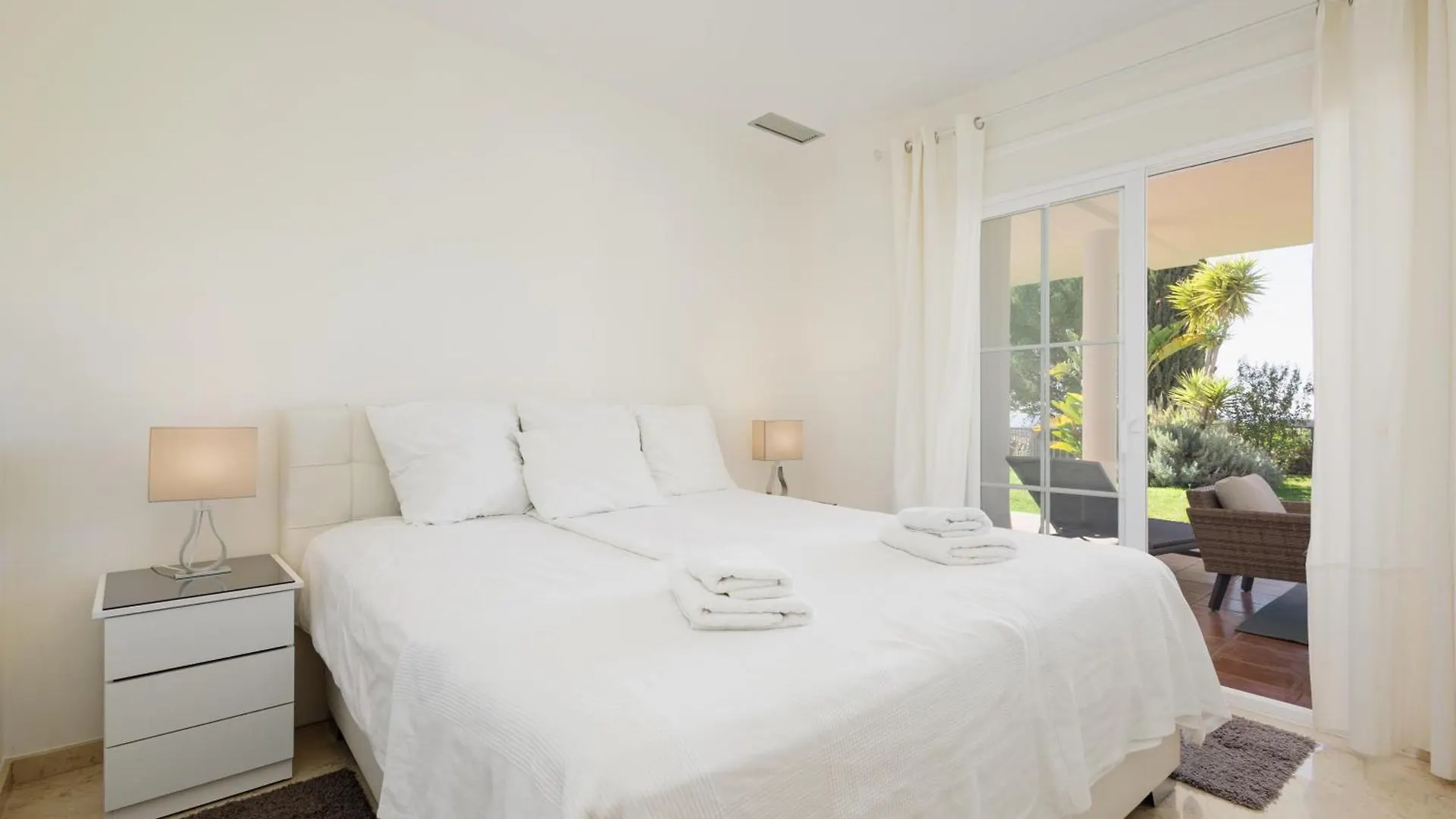 Apartment Balcones Del Lago Истан