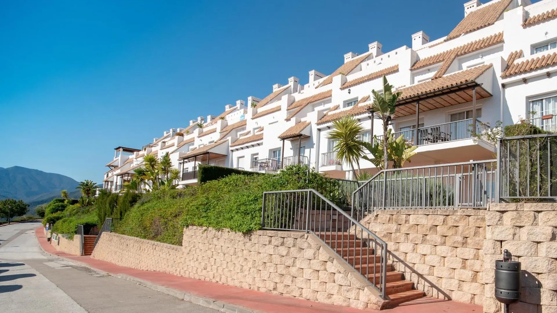 Apartment Balcones Del Lago Истан 0*,  Испания